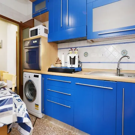 アパート Liguria Maria Jose ラッパロ